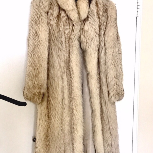 Women’s Fox Fur Coat - Genuine - Picture 4 of 5